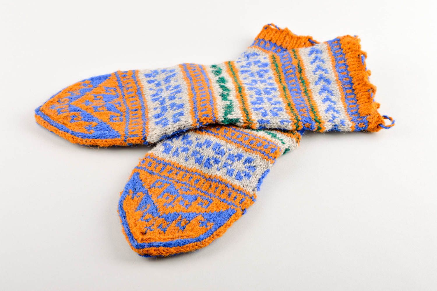 Носки ручной работы шерстяные носки красивые яркие женские носки на зиму фото 4