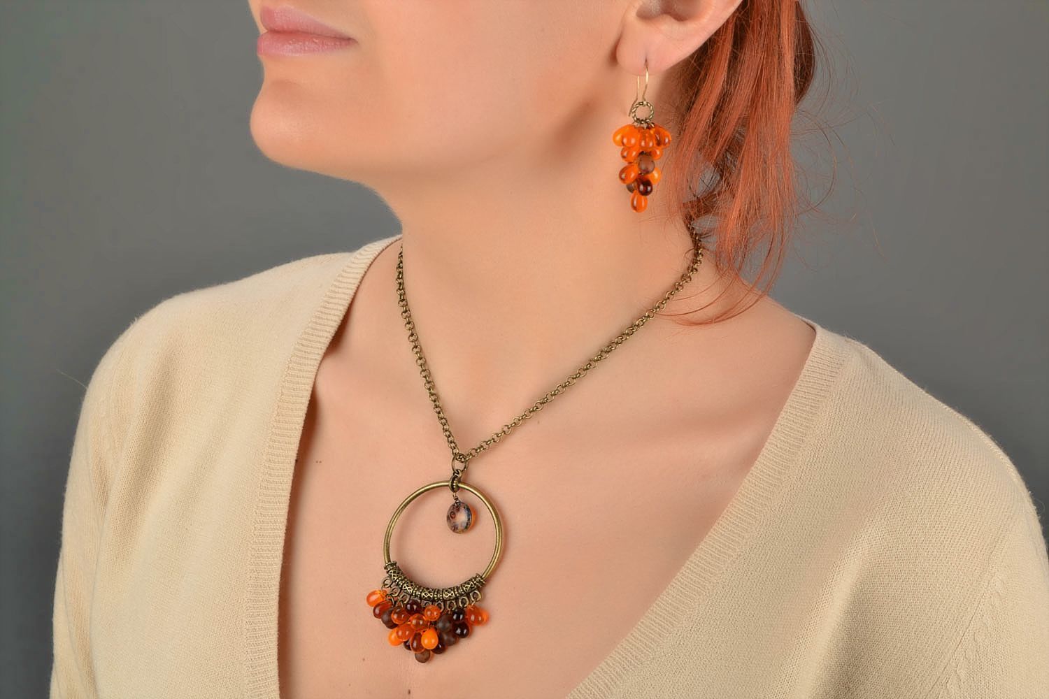 Set of handmade stylish jewelry made of Czech crystal earrings and pendant photo 1