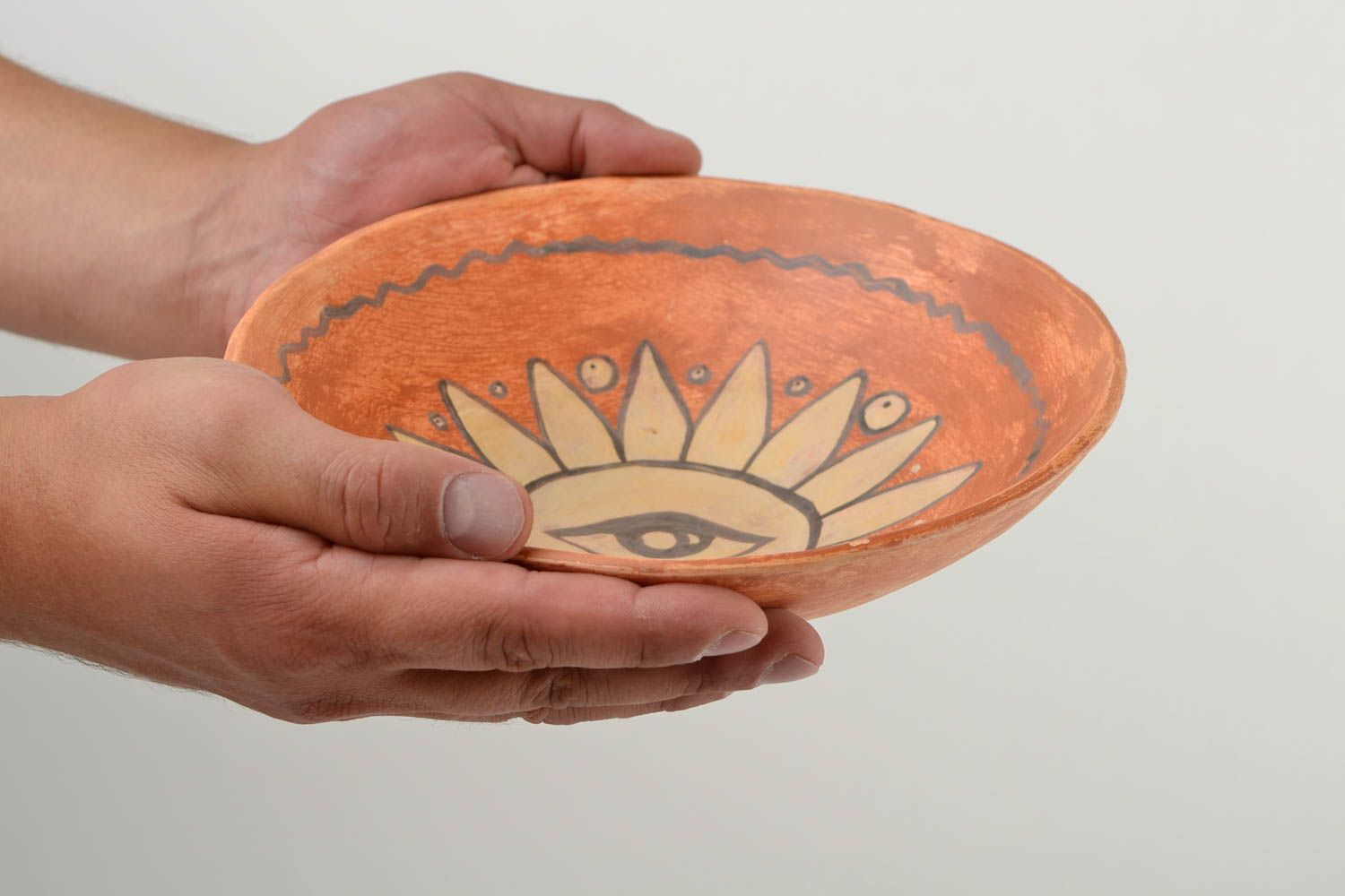 Керамическая тарелка ручной работы глиняная посуда расписная тарелка Солнышко фото 2