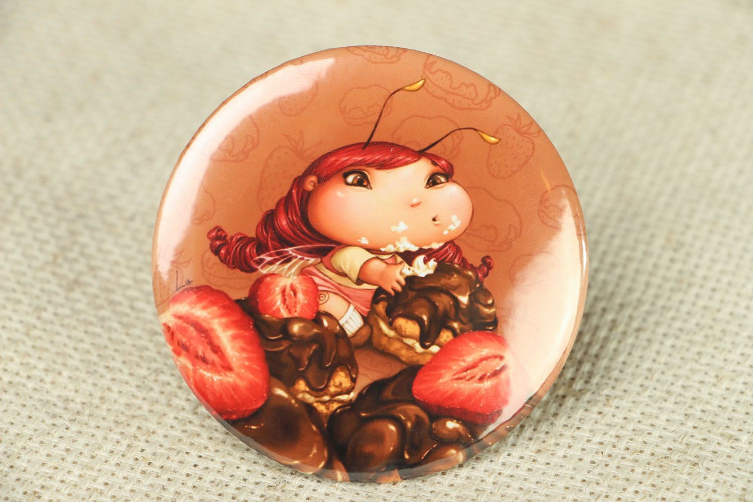 Pocket mirror with beautiful drawing photo 1