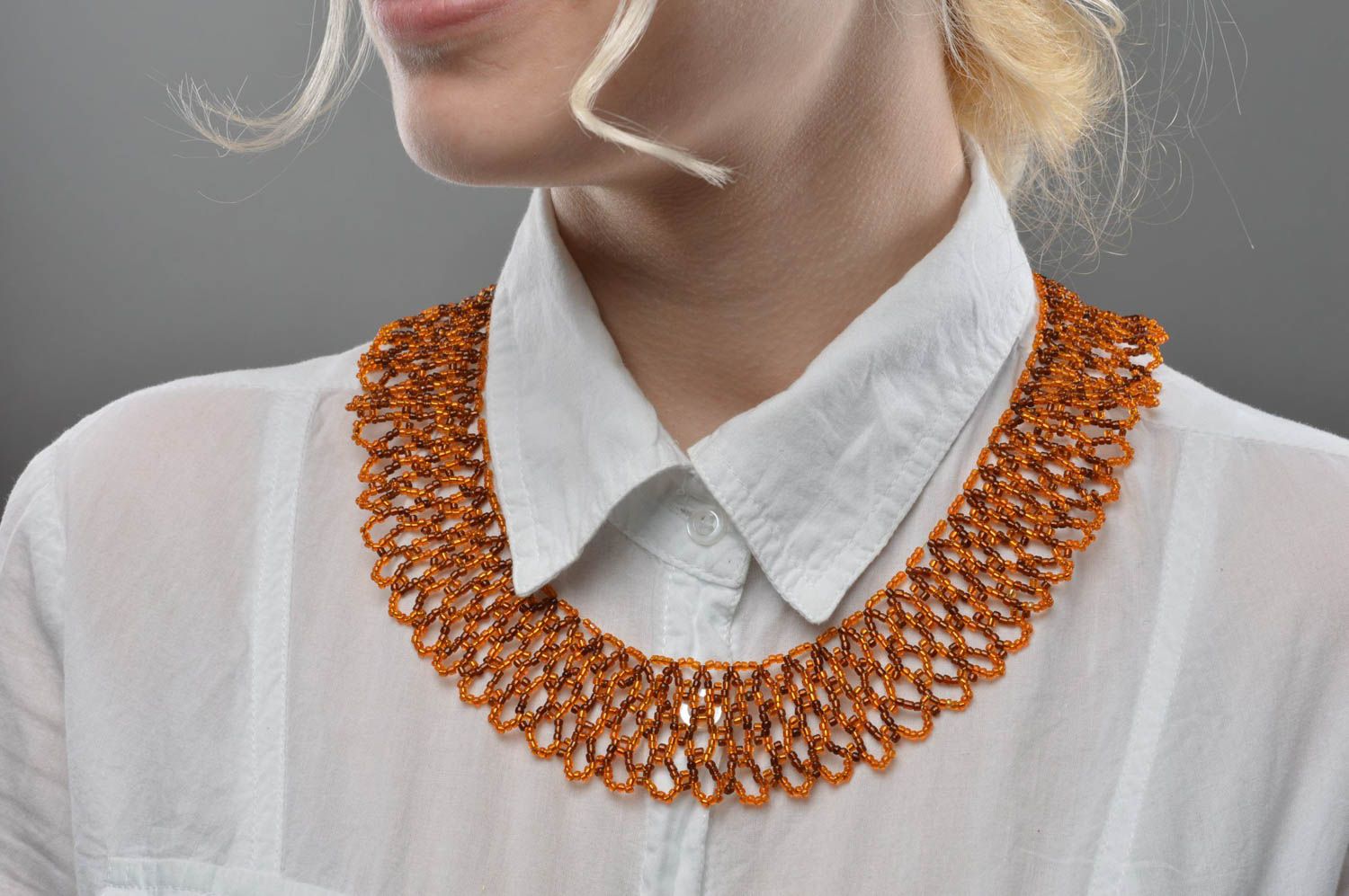 Breites Collier aus Glasperlen Designer Accessoire handmade Kette für Frauen foto 5