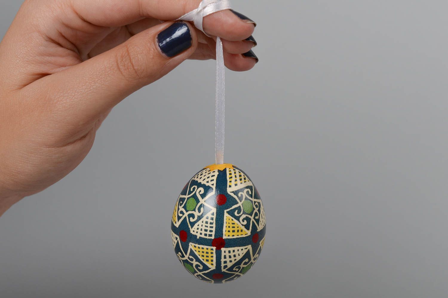 Huevo de Pascua artesanal con ornamentos colgante decorativo adorno para casa  foto 5