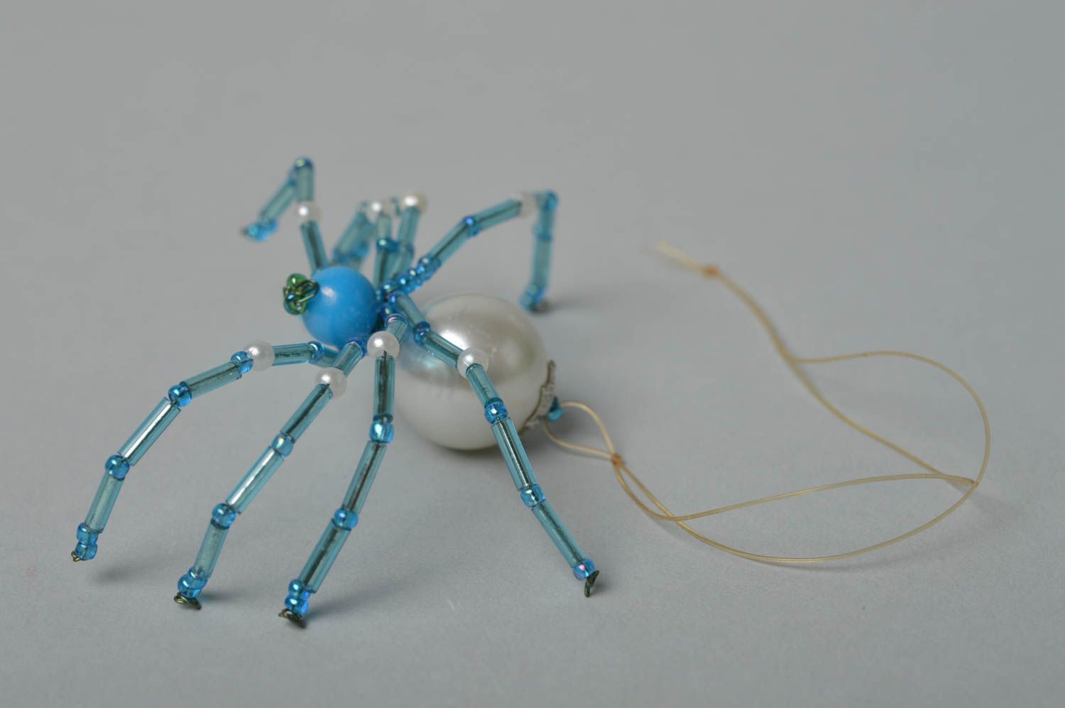 Araignée bleu ciel Déco maison fait main en perle de rocaille Cadeau original  photo 3