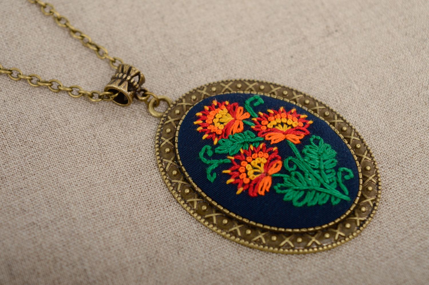 Vintage pendant with embroidery photo 4