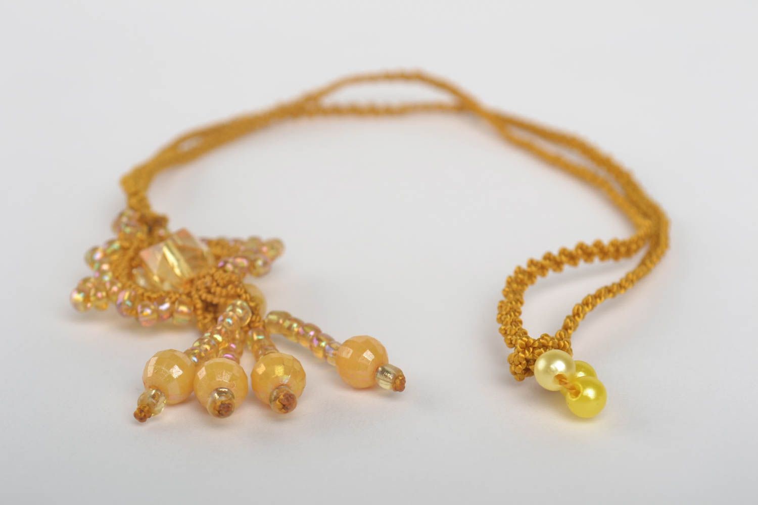 Pendentif jaune Bijoux fait main Accessoire femme avec perles de rocaille photo 4