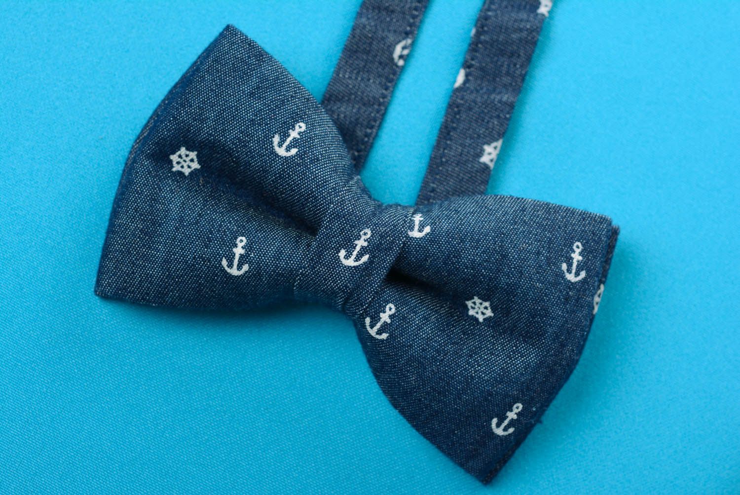 Corbata de moño en estilo marítimo foto 3