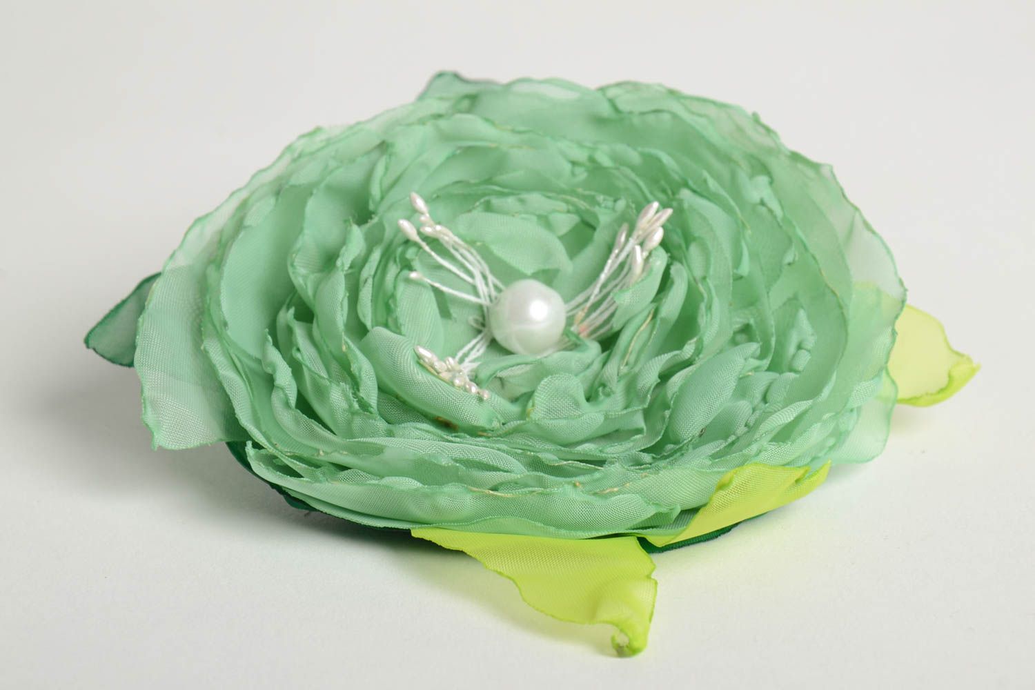 Handmade Blume Haarspange handgemachter Schmuck Accessoire für Frauen in Grün  foto 4