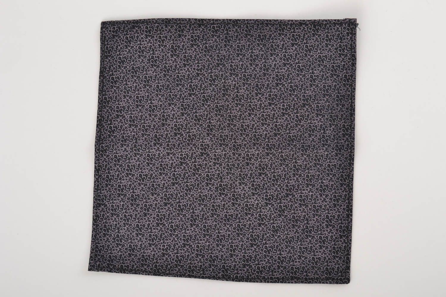 Коттоновый нагрудный платок для пиджака ручной работы темный с принтом фото 4