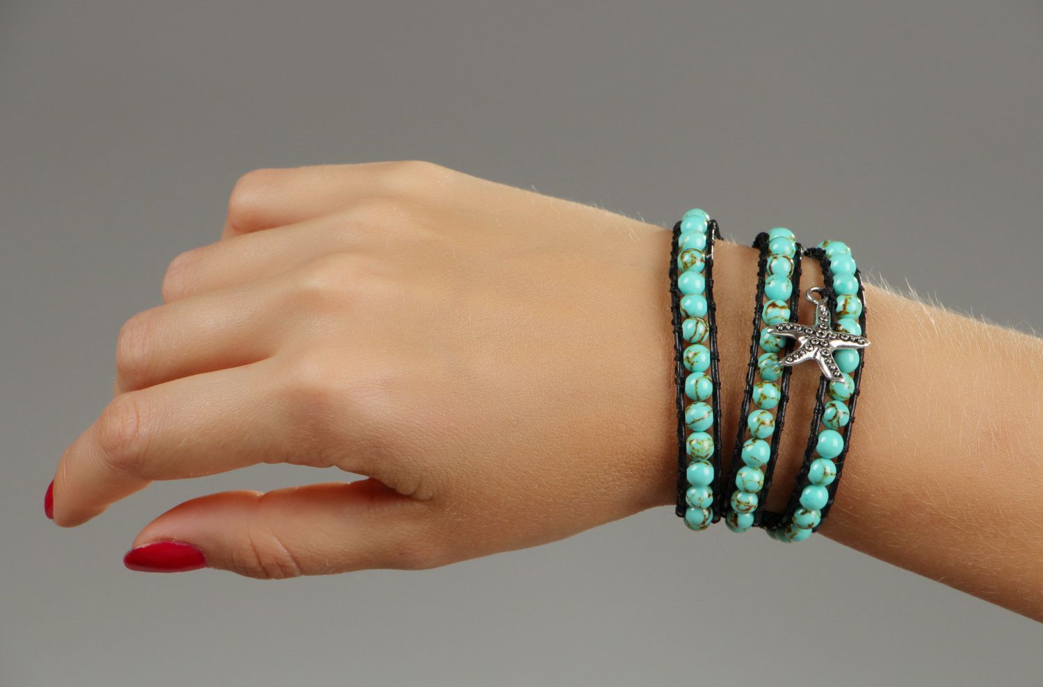 Bracelet made of turquoise stones and leather photo 4