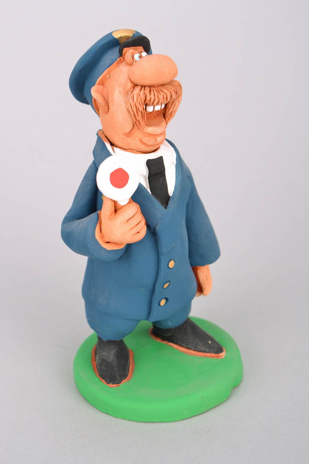 Clay statuette Railroad Policeman photo 3