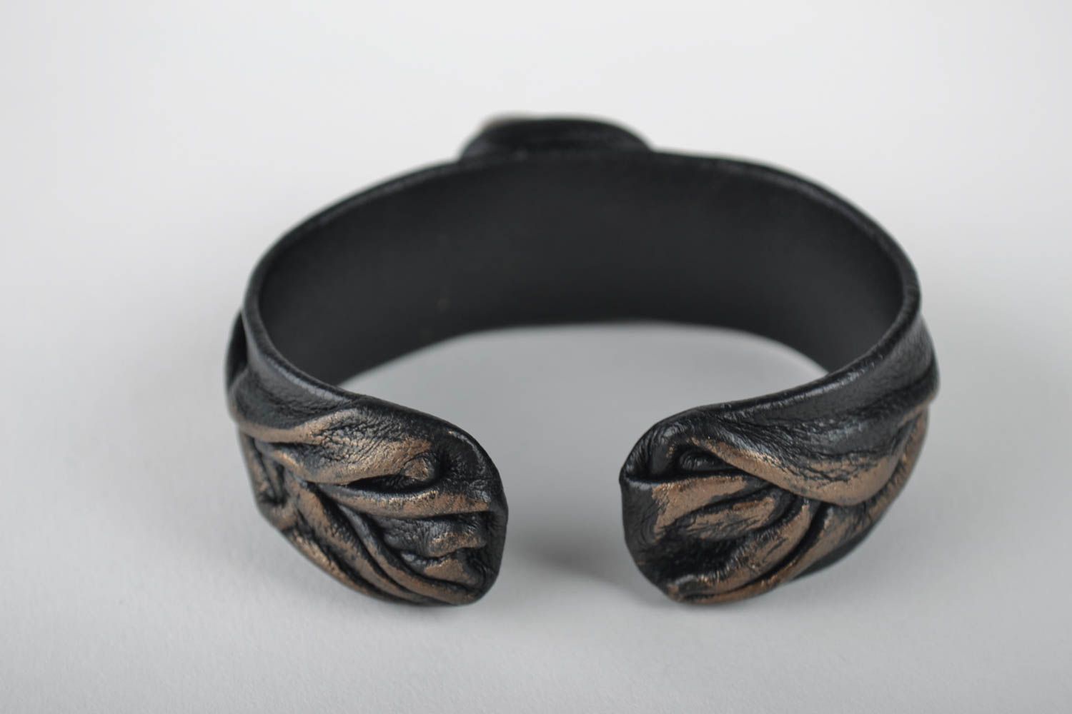 Bracelet en cuir Bijou fait main avec pierres large noir Accessoire femme photo 4