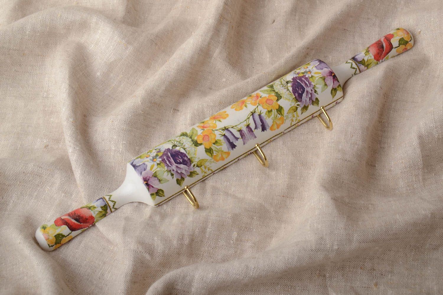 Decoupage towel hanger photo 1