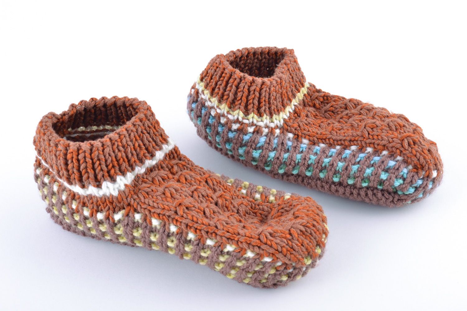 Handmade women's slippers knitted of brown semi-woolen threads in ethnic style  photo 3