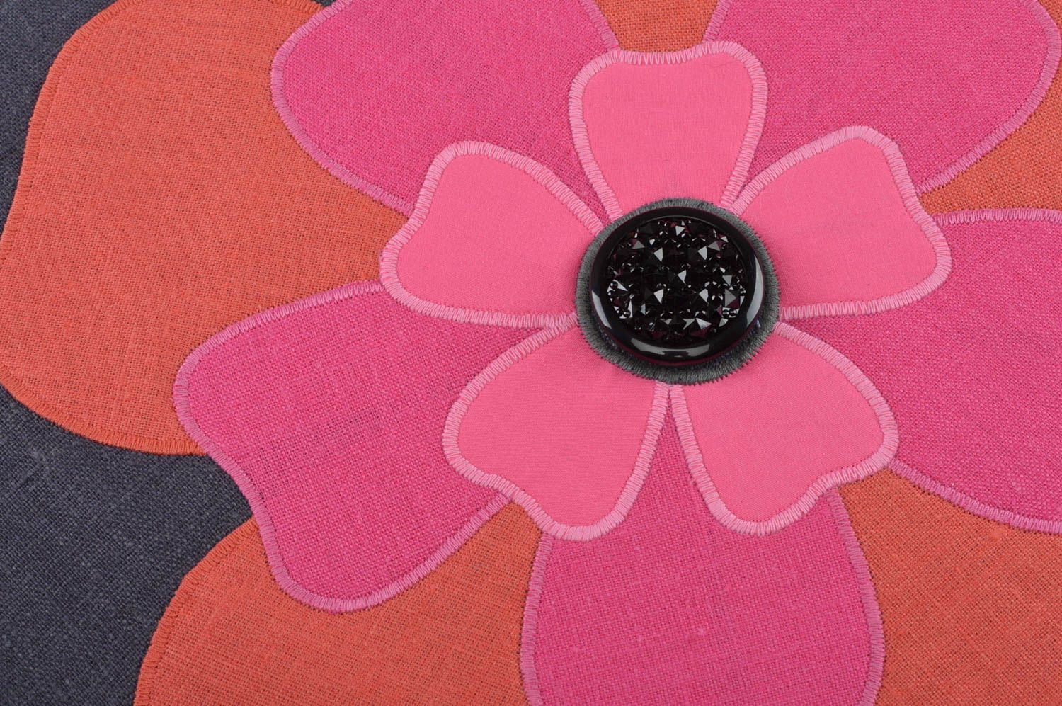 Graue handmade Schultertasche aus Leinen stilvoll umweltfreundlich mit Blume foto 2
