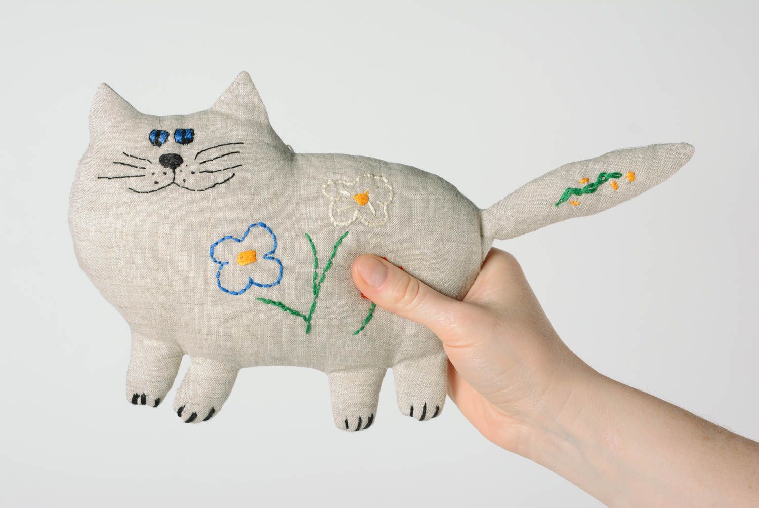 Авторская мягкая игрушка кот из льна с вышивкой для ребенка любого возраста  фото 3