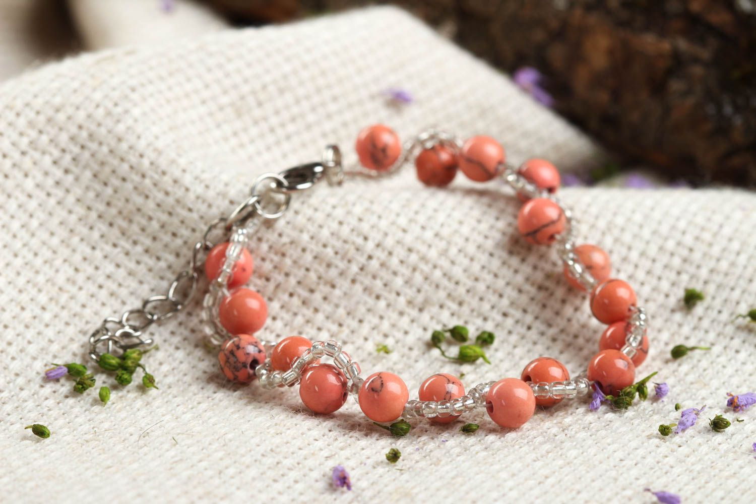 Chain line handmade beaded pale red wrist bracelet with natural stones for women and girls photo 1