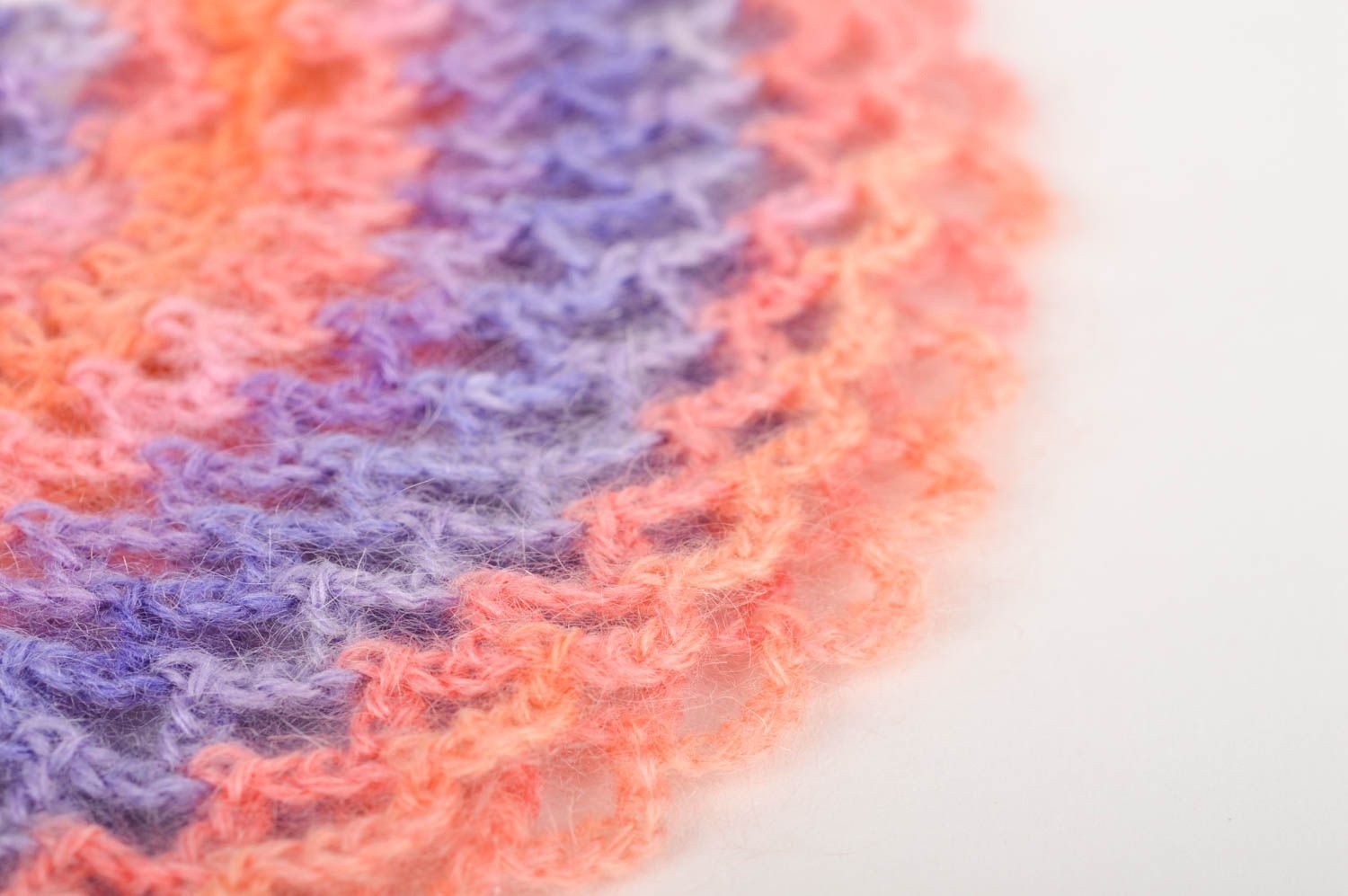 Sciarpa di lana fatta a mano lavorata all'uncinetto da donna in colori vivaci
 foto 4
