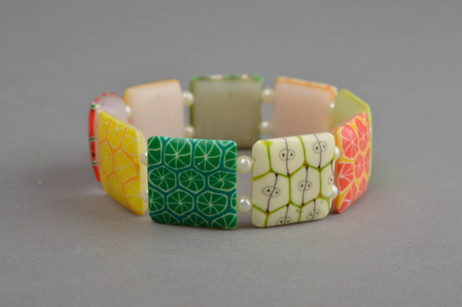 Schönes buntes Armband aus Polymerton handgemacht für Frauen Süße Farben foto 3