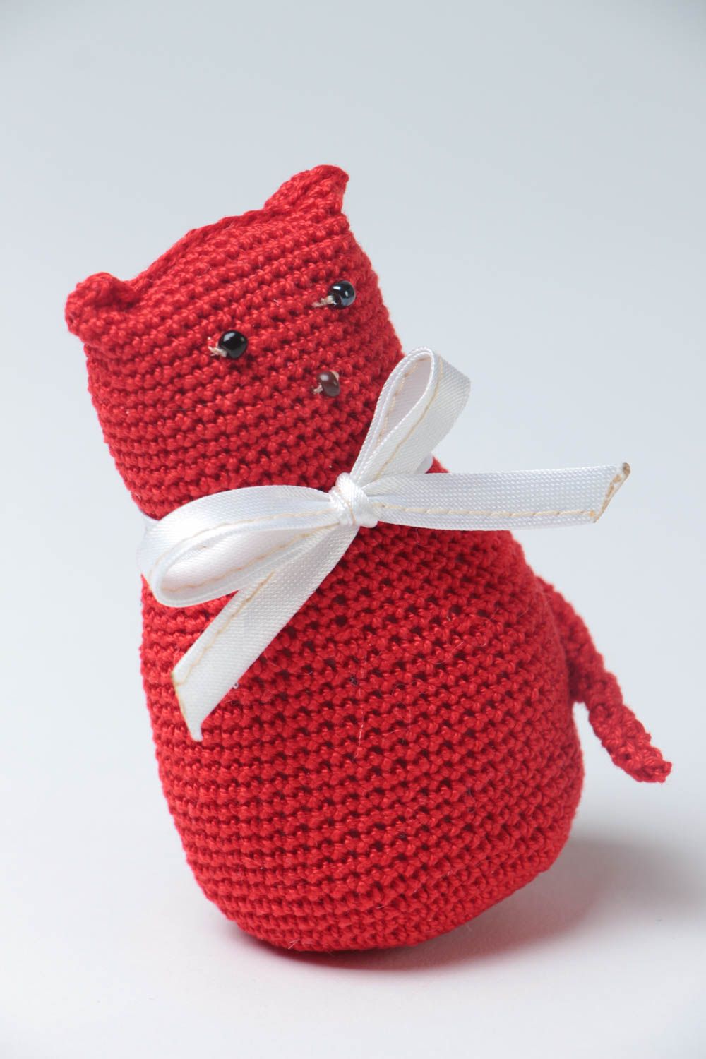 Peluche chat rouge Jouet pour enfant fait main Décoration chambre au crochet photo 2