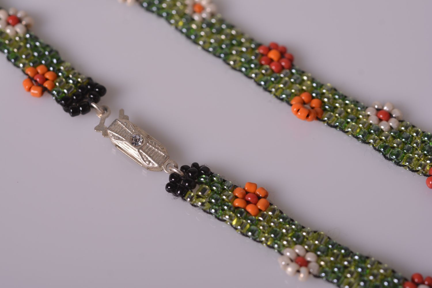 Колье из бисера украшение ручной работы ожерелье из бисера белый тигр женское фото 6
