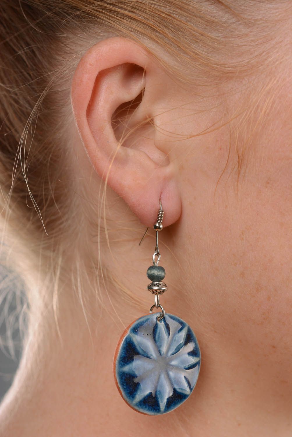 Boucles d'oreille en céramique faites main Alatyr de femme photo 5