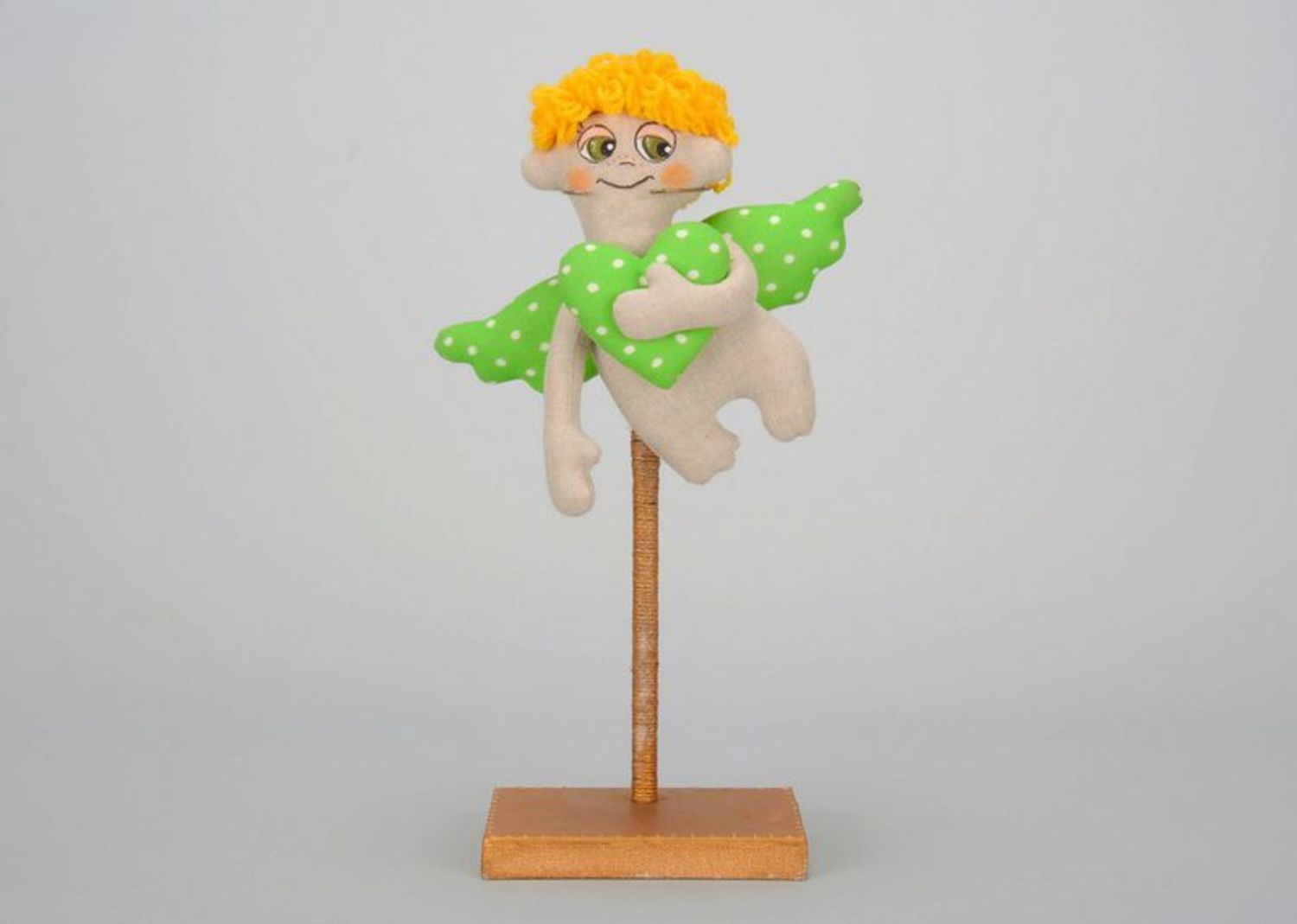 Muñeca tilda, juguete de peluche “Ángel con alas verdes” foto 3