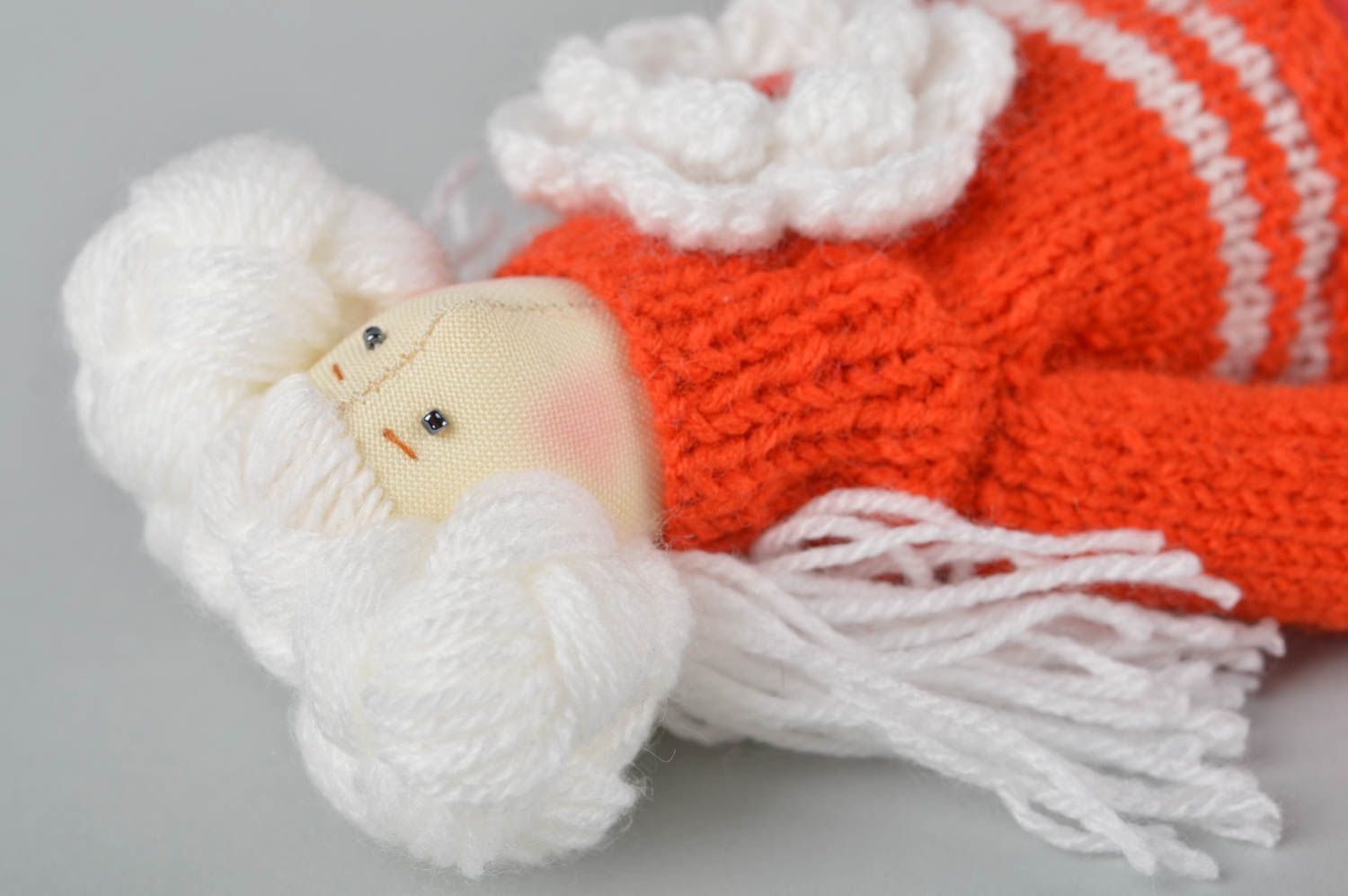 Кукла ручной работы кукла из ткани с белыми волосами мягкая кукла в красном фото 4