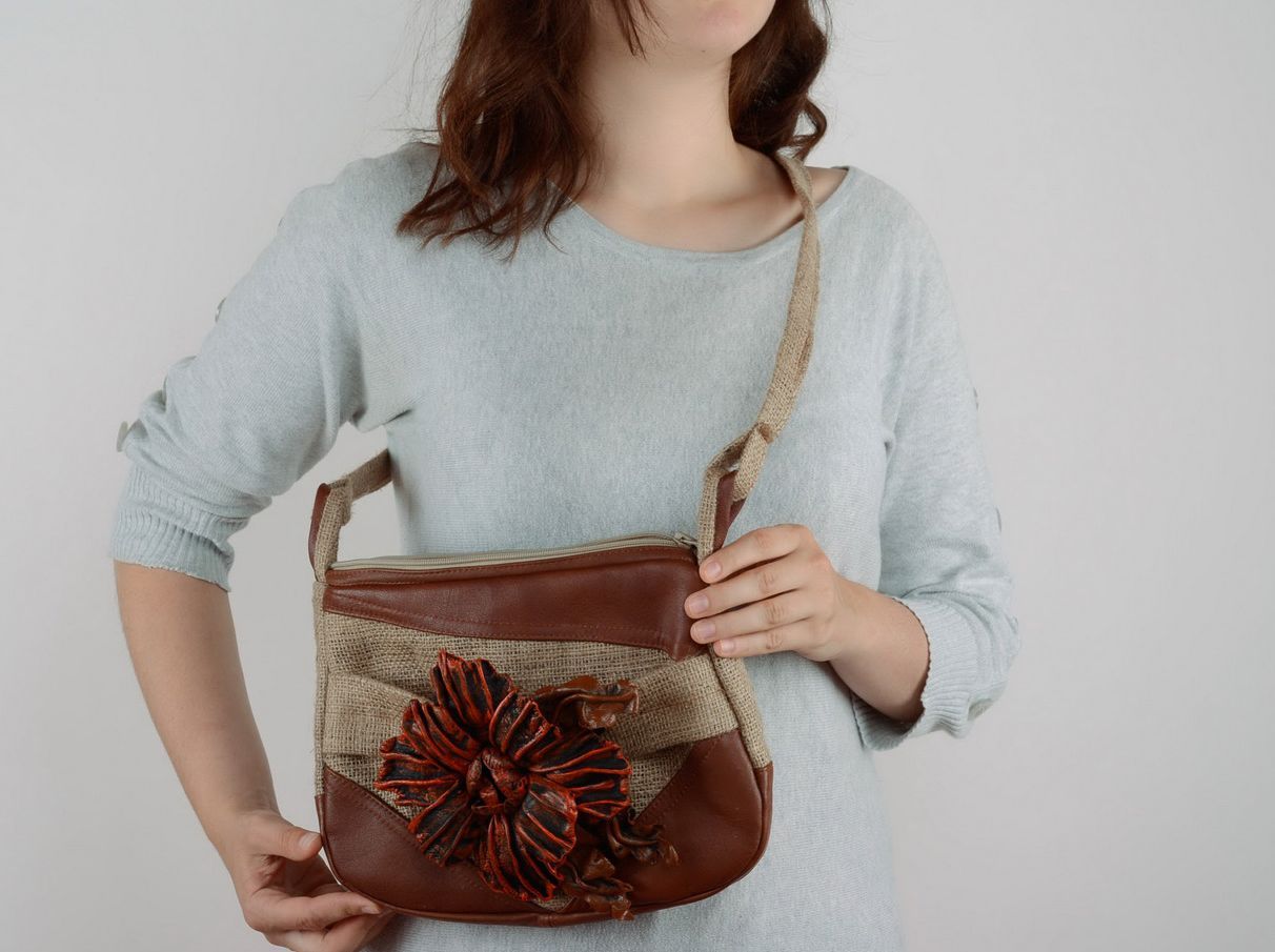 Purse made of leather and fabric photo 1