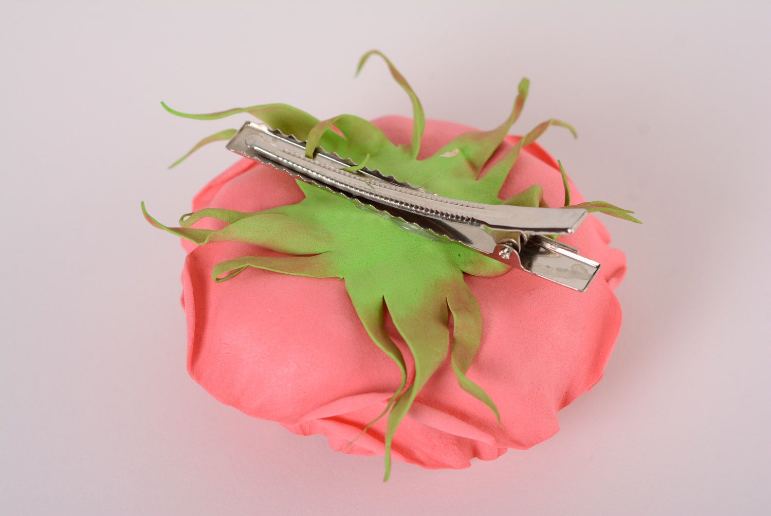 Dark pink handmade fomiran fabric flower hair clip with rose photo 4