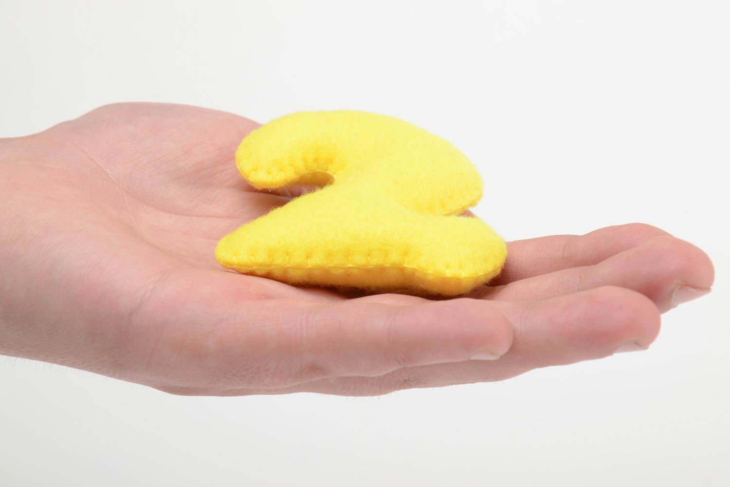 2 Chiffre décoratif fait main en feutrine jaune jouet d'éveil pour petit enfant photo 5