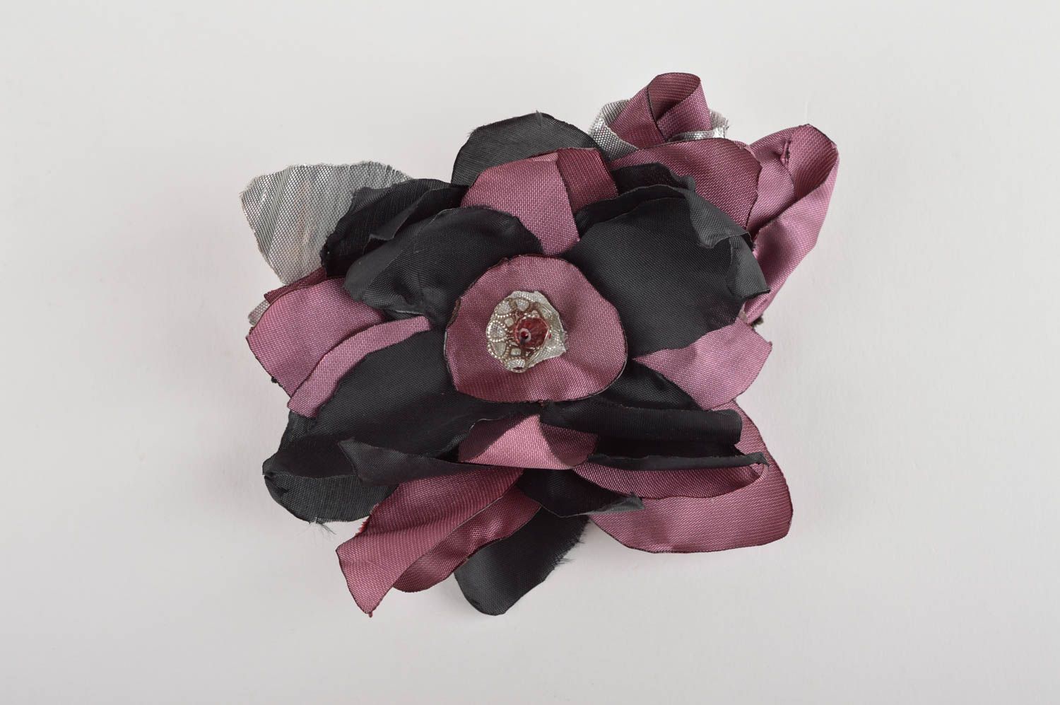 Handmade Blumen Brosche in Violett Designer Schmuck Accessoire für Frauen  foto 2