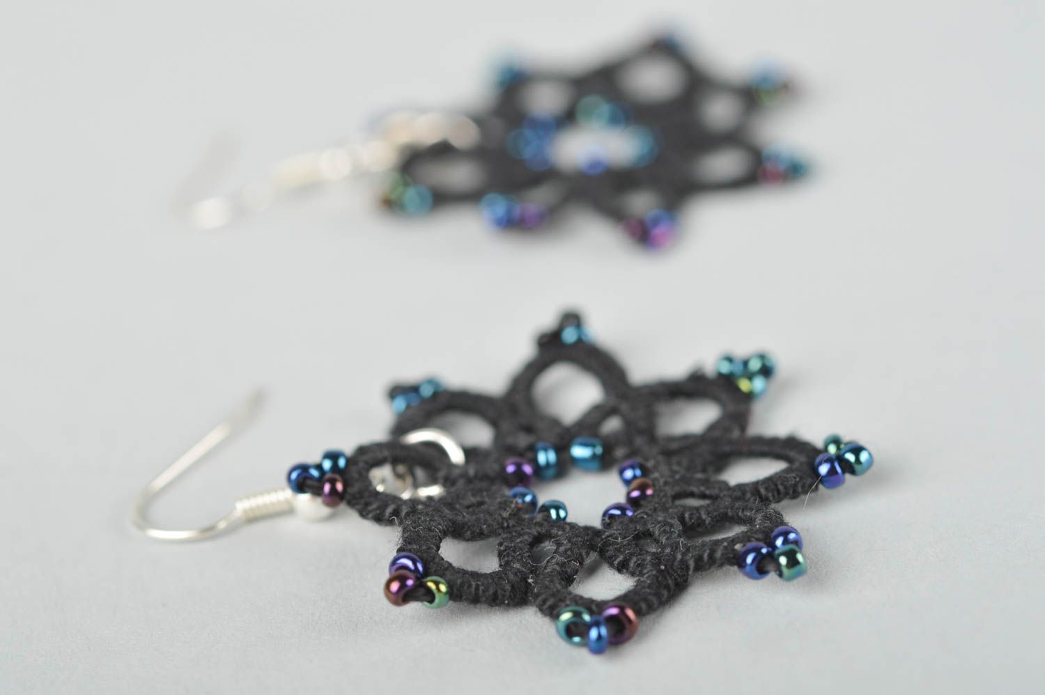 Stylish handmade woven earrings with beads textile earrings fashion tips photo 3
