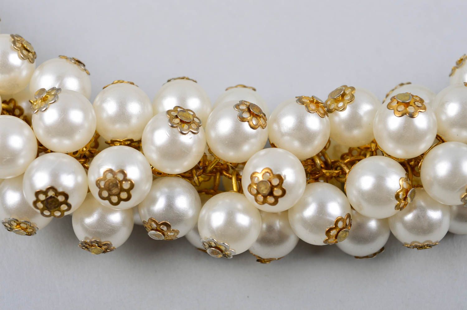 Collier blanc Bijou fait main perles en plastique Accessoire femme tendance photo 3