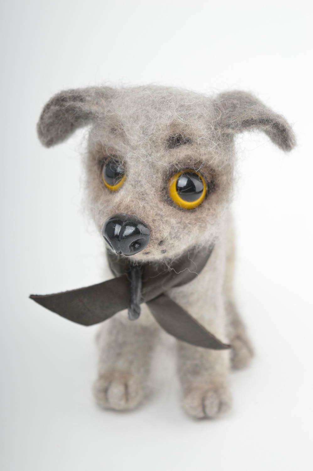 Handmade Designer Spielzeug Haus Dekoration Deko Figur aus Wolle gefilzt Welpe foto 5