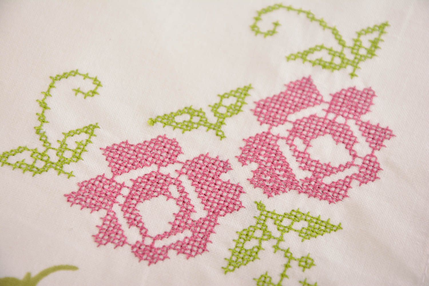 Serviette de table en tissu de coton avec broderie à motif floral faite main photo 2