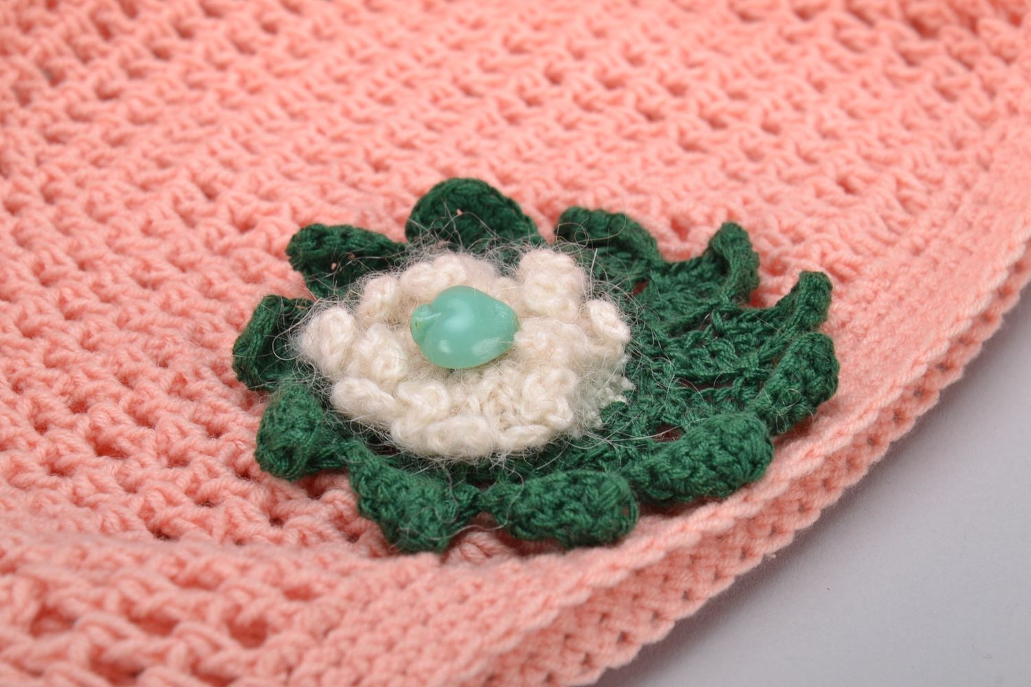 Gentle pink crochet hat photo 4
