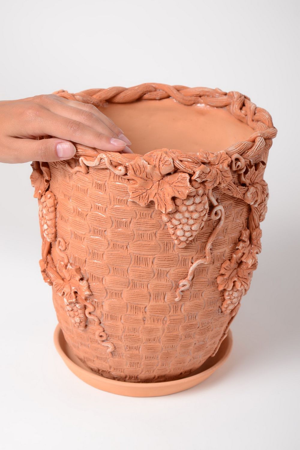 90 oz ceramic 10 inches tall flower pot in terracotta color with molded pattern and tray 7 lb photo 5