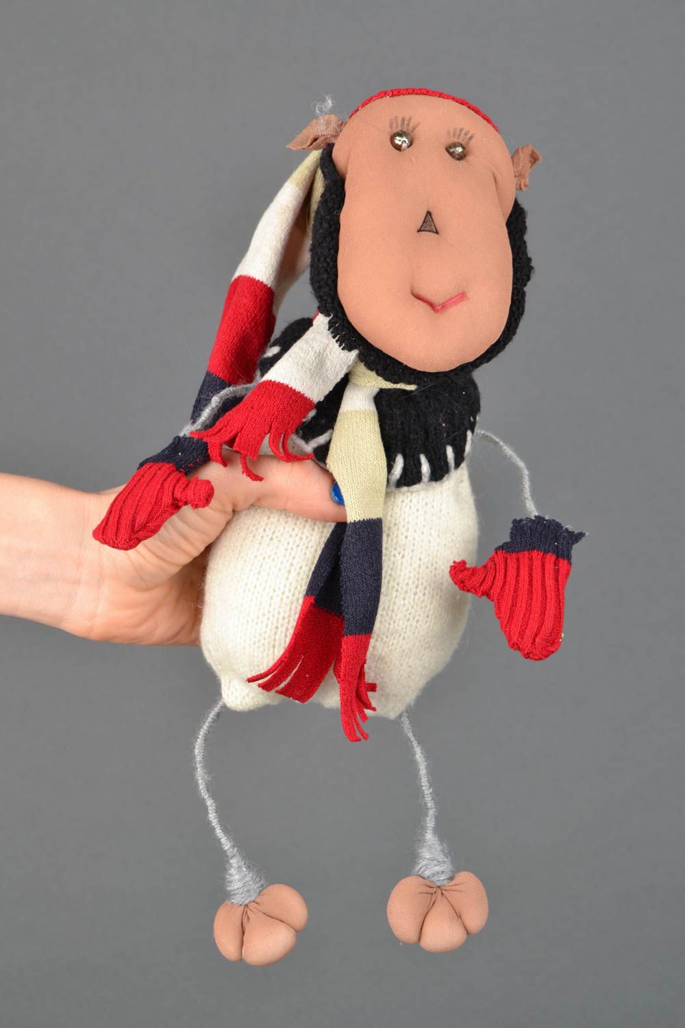 Pecorella fatta a mano pupazzo di peluche giocattolo simpatico da bambini
 foto 2
