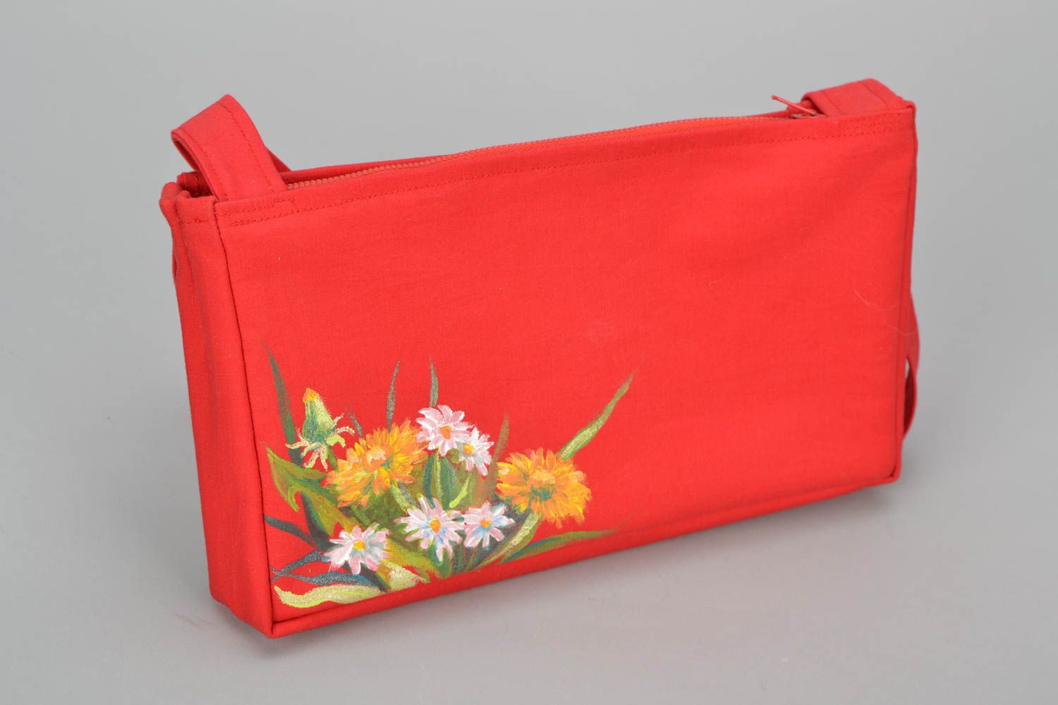 Red fabric bag photo 1