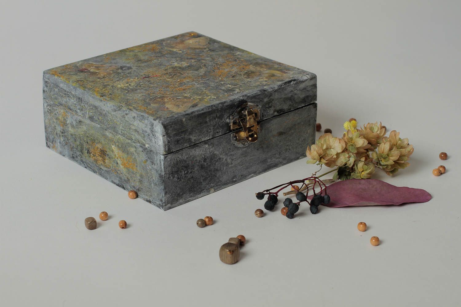 Joyero de madera hecho a mano color gris accesorio de mujer regalos original foto 1