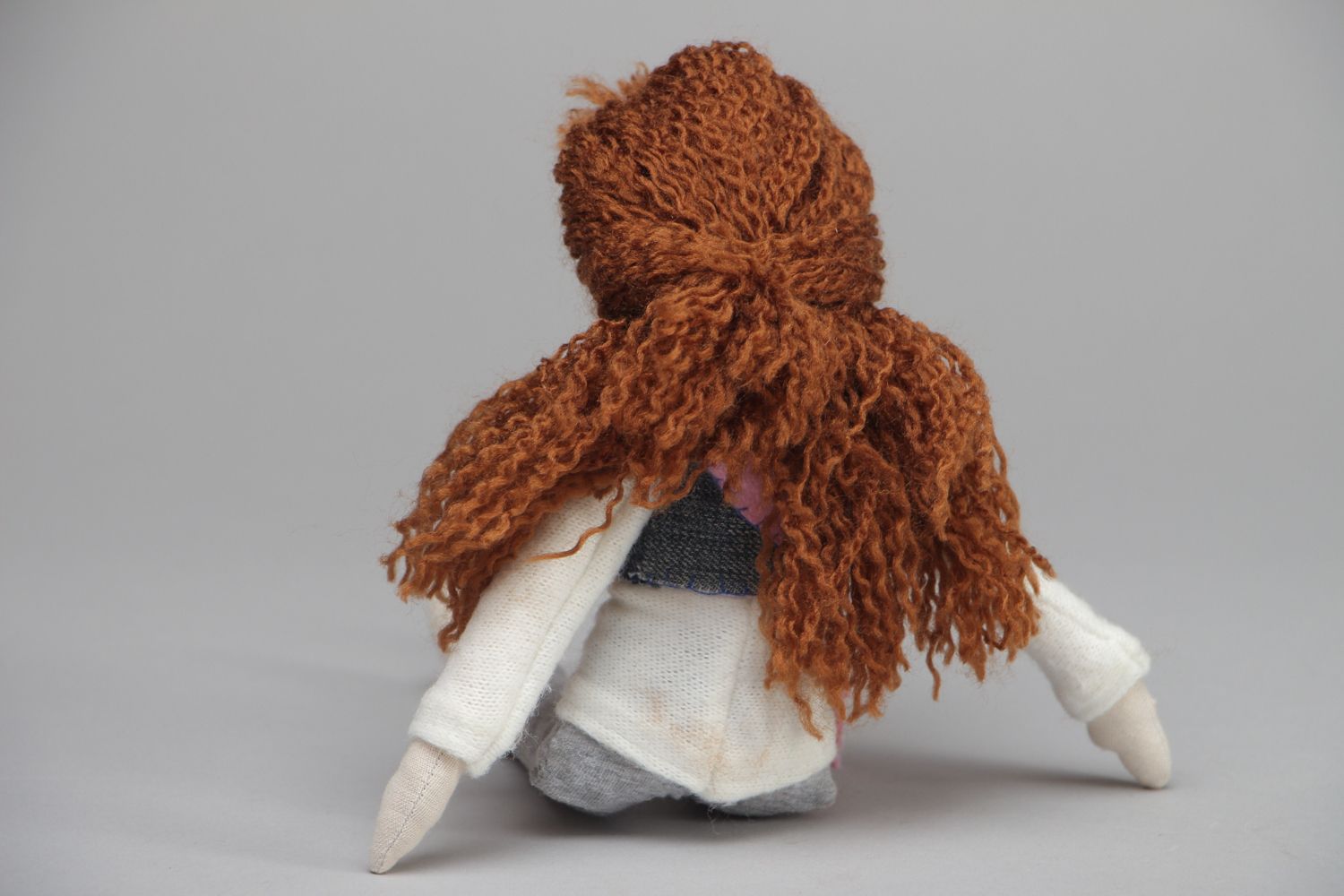 Textil Puppe aus Stoff mit lockigen Haaren Natalie foto 3