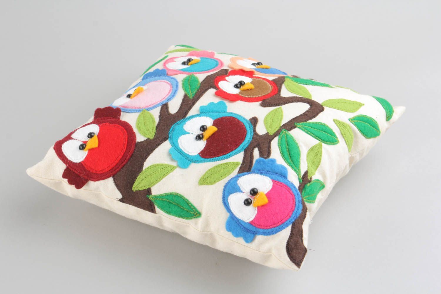 Almofada macia têxtil feito à mão de algodão Pássaros de materiais naturais  foto 5