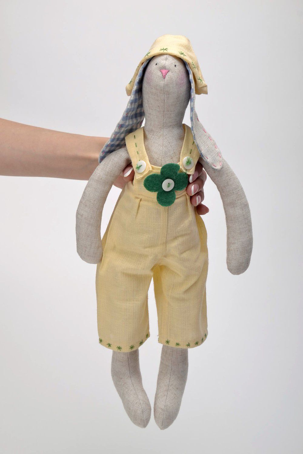 O brinquedo de Lebre em fato de macaco foto 2