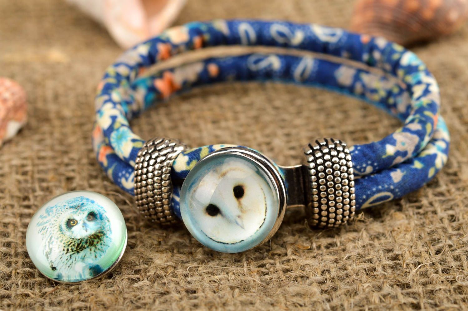 Bracelet fantaisie bleu Bijou fait main Accessoire original pour femme  photo 1
