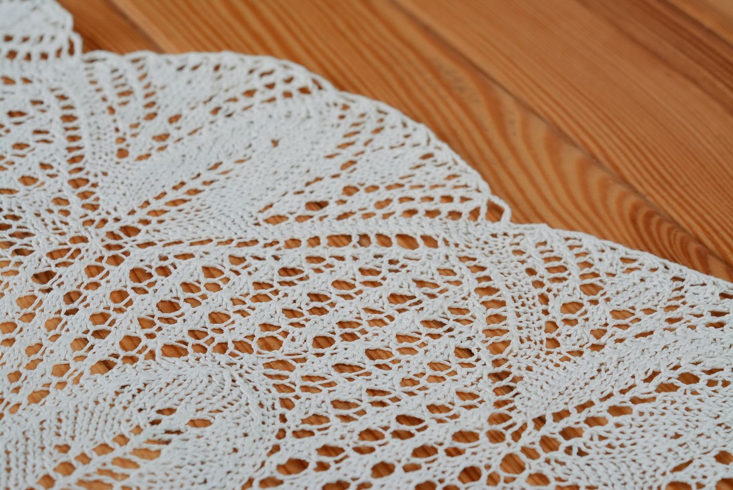 Grand napperon tricoté blanc décoratif  photo 1