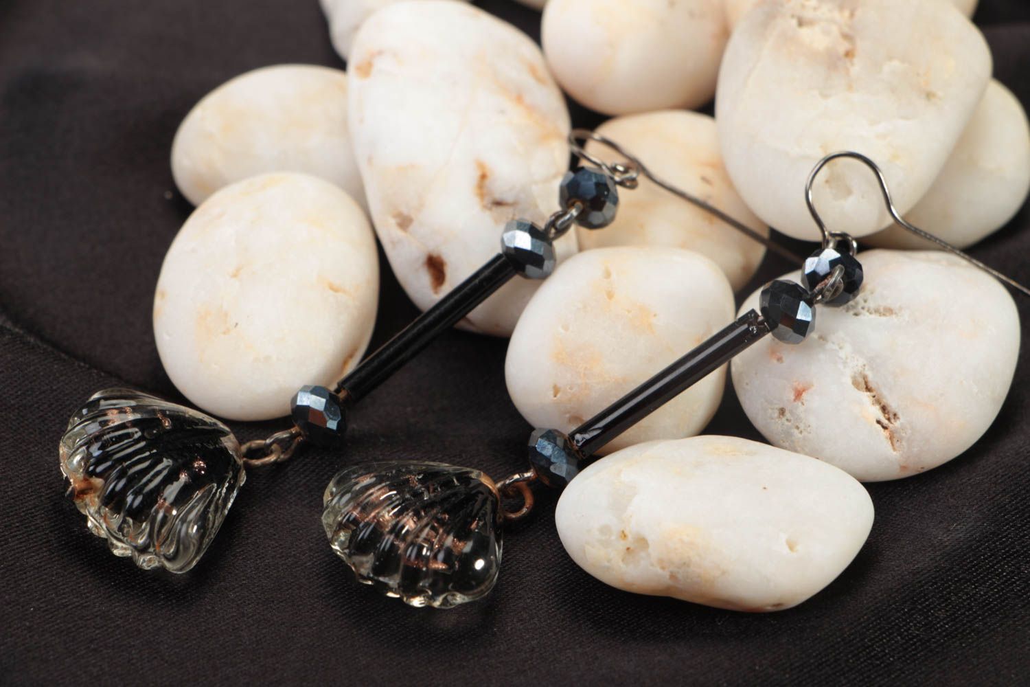 Handmade lange Millefiori Ohrringe aus Glas mit Stiftperlen und Glas Muscheln foto 1