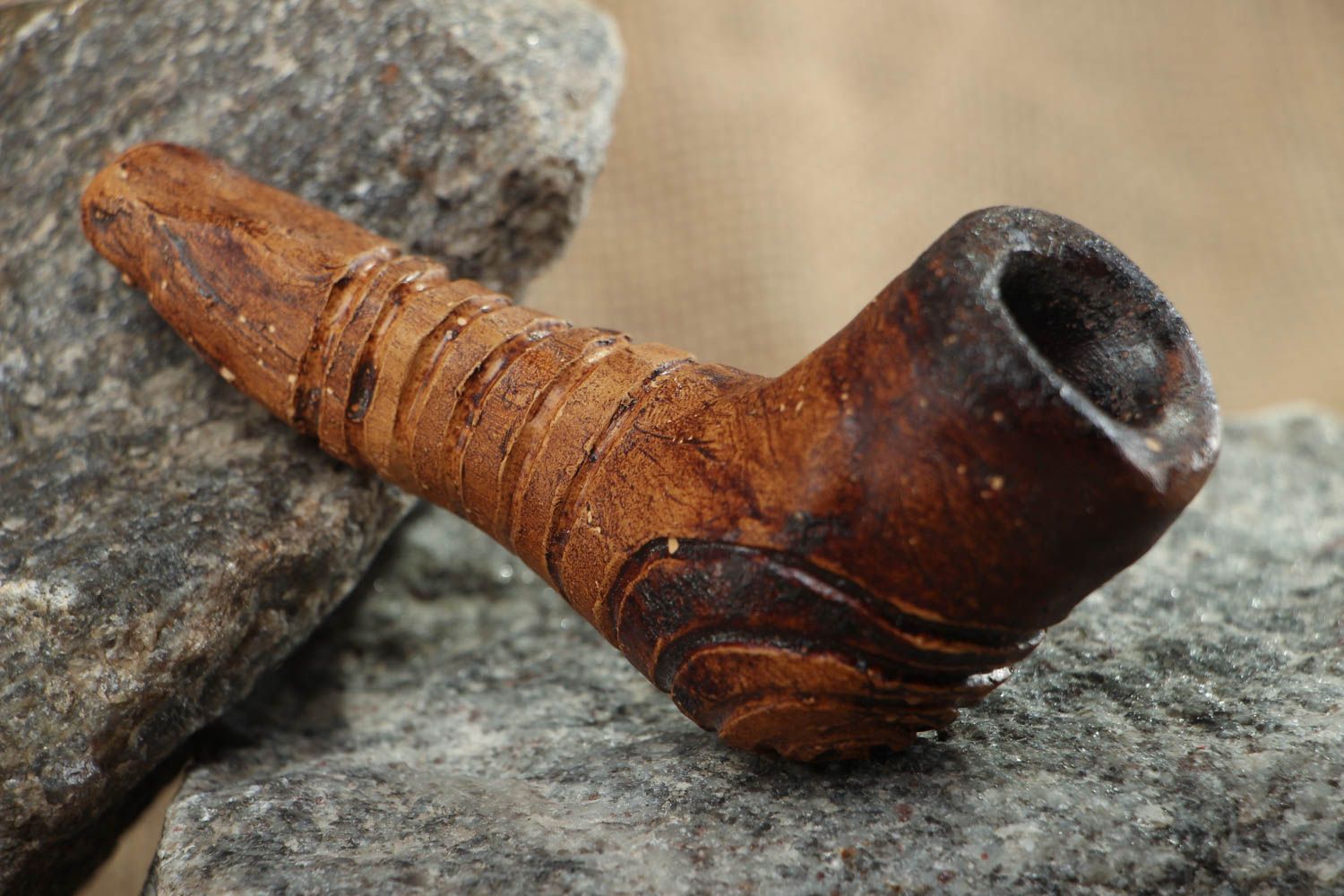 Brown ceramic smoking pipe photo 5