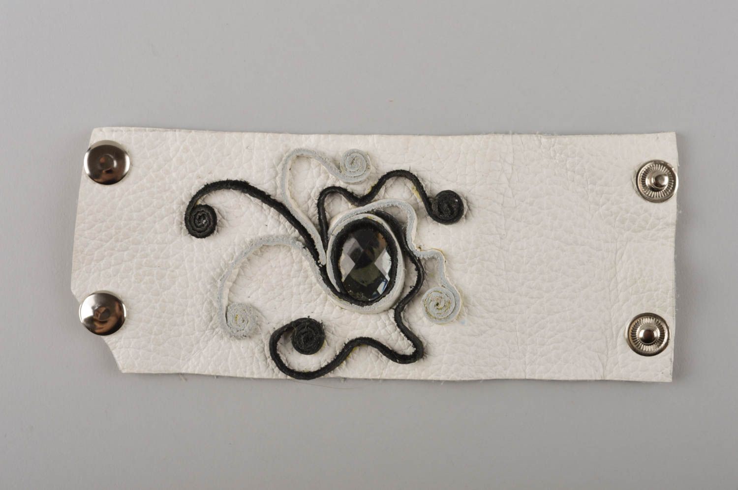 Pulsera de cuero artesanal blanca accesorio para mujer regalo original foto 2