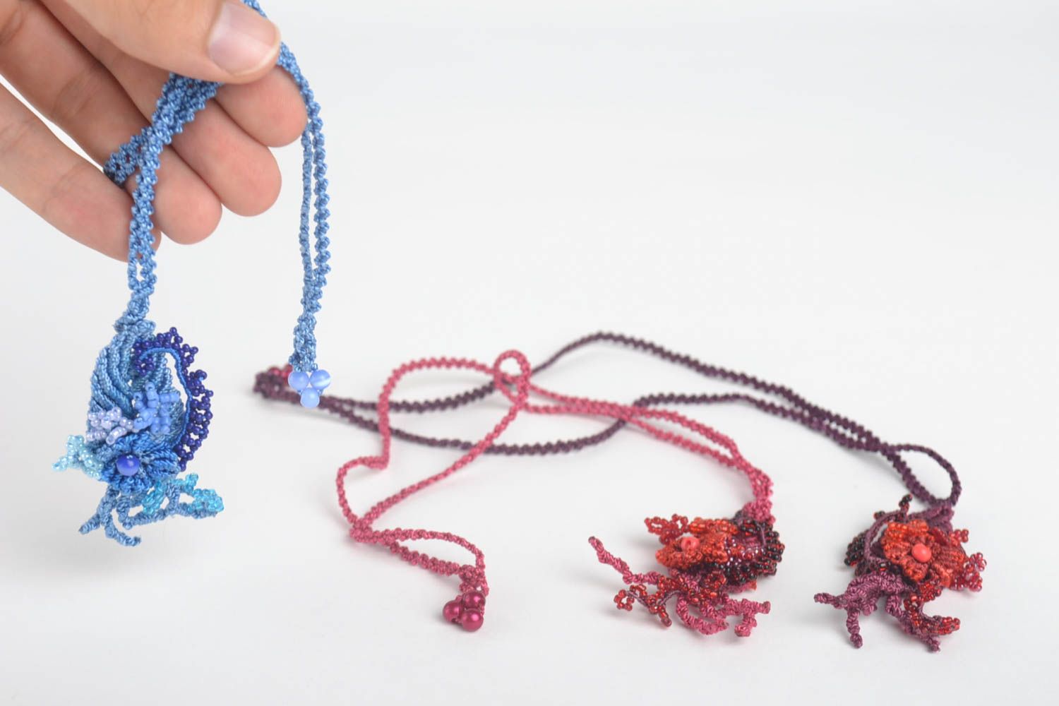 Beautiful woven jewelry stylish set of pendants designer accessories 3 pieces photo 5