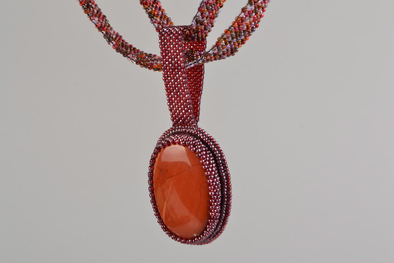 Handgemachtes braunes Collier aus Glasperlen und echten Steinen handmade für Damen foto 4